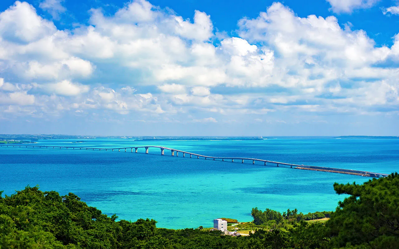 Luxuriate in the spectacular blue seascapes of Miyako
